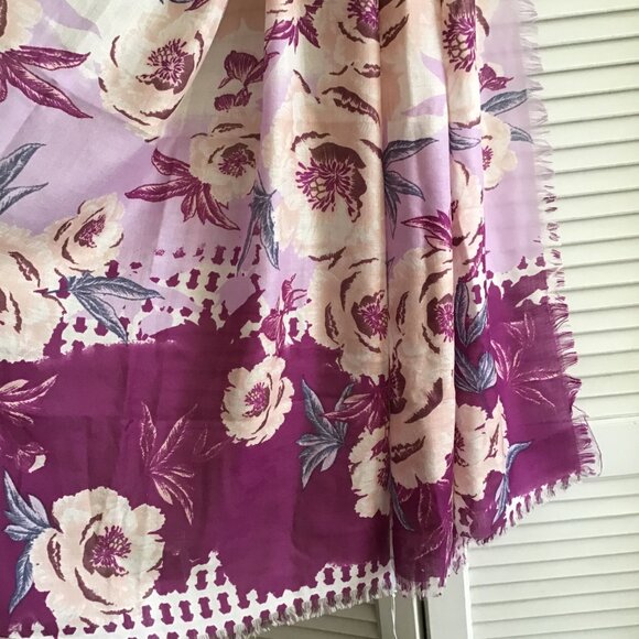 Cashmere and Silk Scarf/Wrap Mauves Gardenia Design - Picture 9 of 12